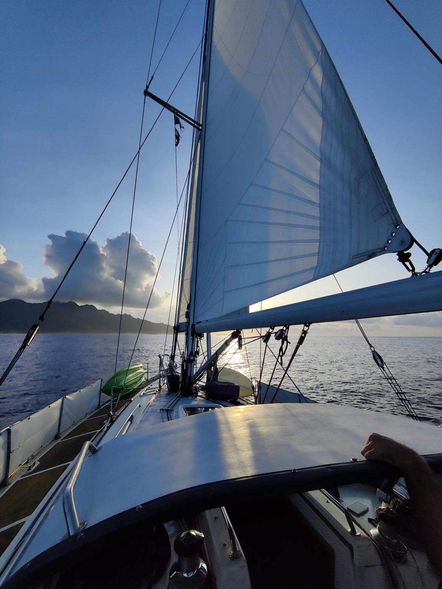 2 Nuits Insolites & 1 Excursion Voile A Bord Du Voilier Mori Ora Муреа Экстерьер фото